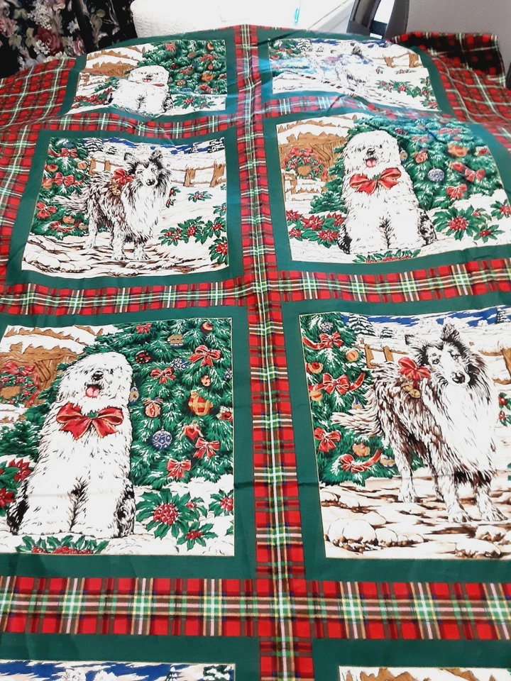 Erlanger Fabric Holiday Pillow Panels Christmas Cotton 7 Yards X 42 USA Designed - Image 2 of 4