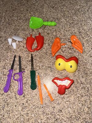 Pumpkin Masters Carving Kit Safe & Easy Tools 6 piece Vampire plastic decoration