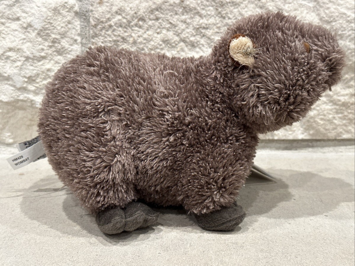 QQ) Webkinz Wombat HM429 New with Attached and Sealed Tag QQ) Webkinz Wombat HM429 New with Attached and Sealed Tag