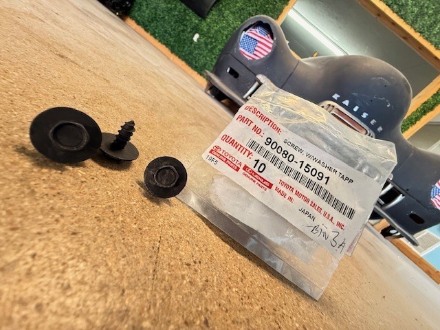 3 Genuine Toyota OE Screw, W/Washer Tapp 90080-15091 - same as dealer