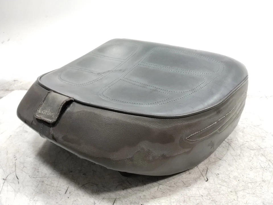 Заднее пассажирское сиденье 2000 00 BMW R1100 RT R CORBIN - Изображение 3 из 4