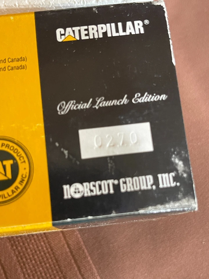 CAT CS-563C Vibratory Soil Compactor Launch Edition Norscot 4011 - Image 2 of 4