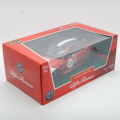 Bburago Alfa Romeo Giulia GTAm #99 RACING 2020 alfa weiß / rot 1:18 Modellauto