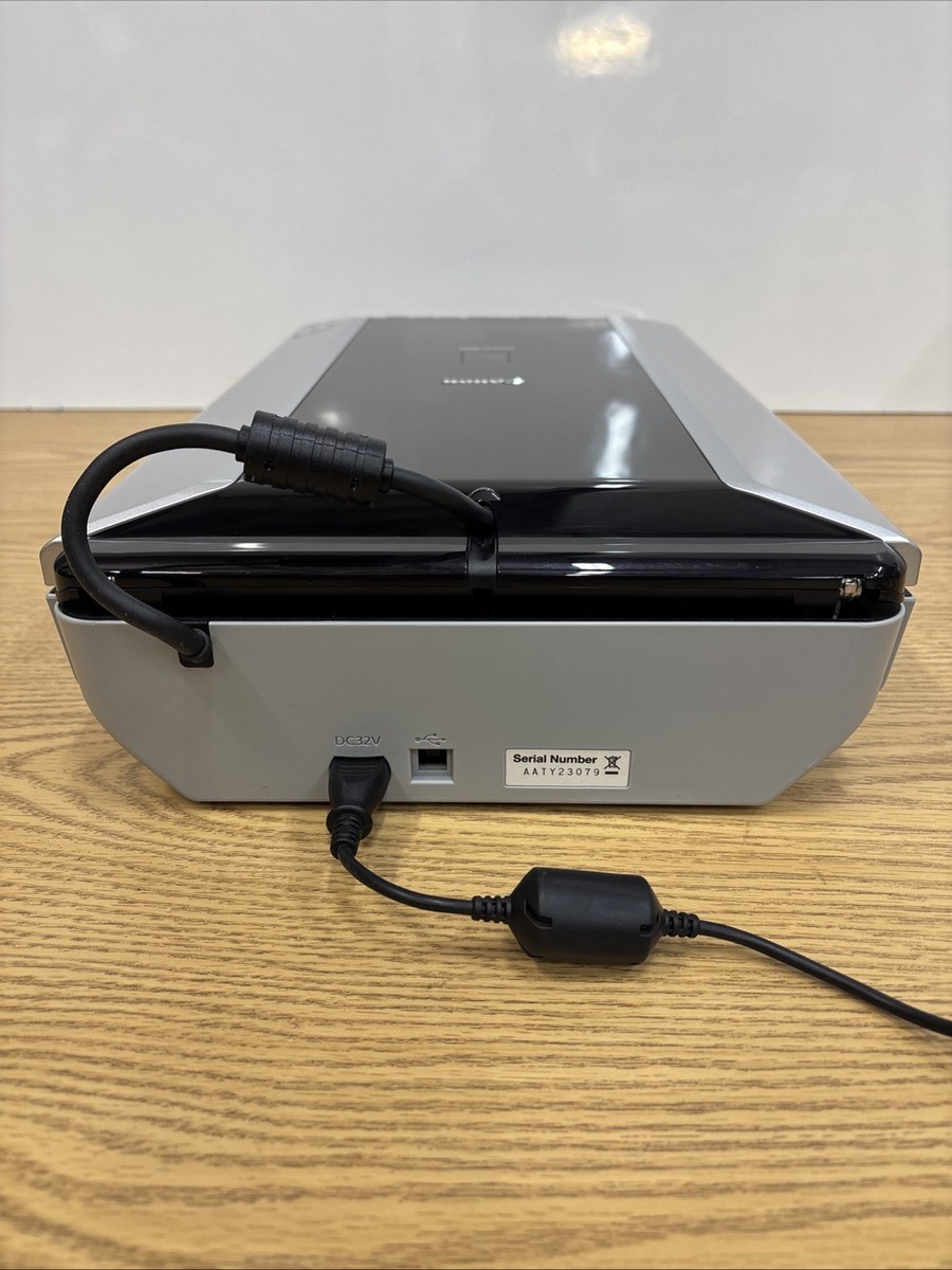 【中古】「非常に良い」Canon CanoScan 8800F Canon Canoscan 8800F Flatbed Scanner Photo/Film/Slide/Transparency