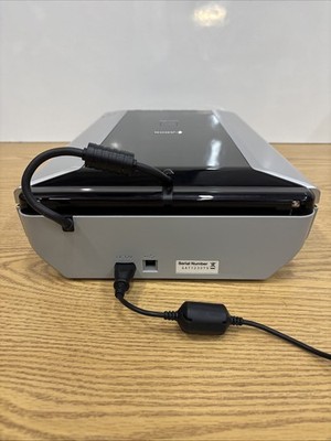 Canon Canoscan 8800F Flatbed Scanner Photo/Film/Slide/Transparency