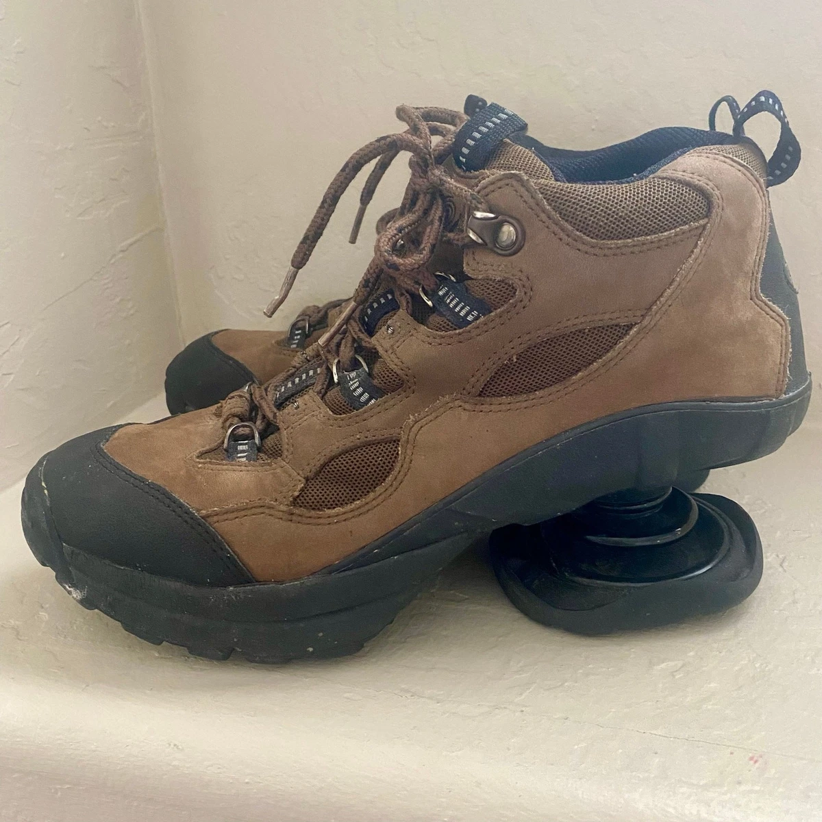 Z-CoiL Upper Leather Lace Up Boots for Men for Sale | Shop  display picture 3