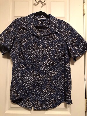 Karen Scott New Without Tags Navy Blue with Flowers  Button Down Shirt 0X 