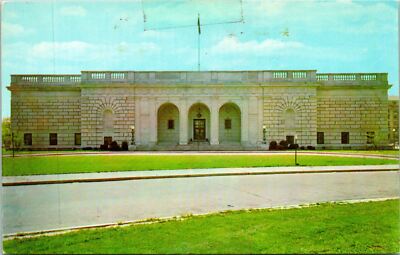 Washington DC North Entrance Freer Gallery Postcard Unused (32206)