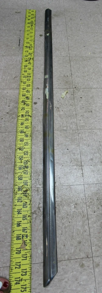 Moldura de panel basculante izquierdo izquierdo GM 1949-52 Chevrolet Sedán Entrega OEM (Bin45 Foto 2 de 4