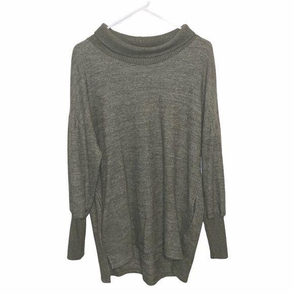 Cherish Green Scoop Turtleneck Sweater Small