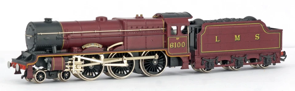 Vintage WRENN OO/HO W2260 4-6-0 ROYAL SCOT LMS MAROON #6100 - Image 4 of 4