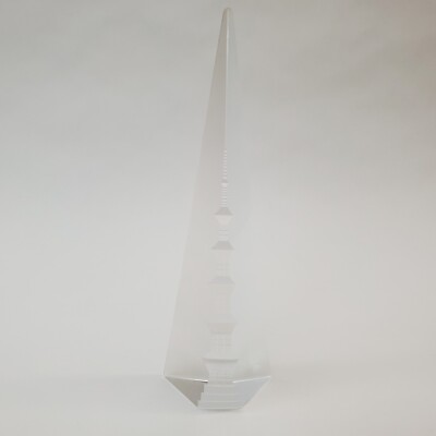 HOYA Art Glass Reverse Cut Lead Crystal Obelisk Large Pagoda Spire