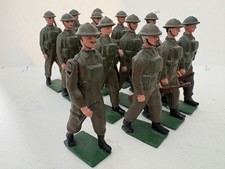 Vintage Britains World War II British Infantry Marching, 13x Figures