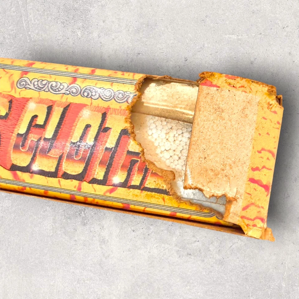 (Box Damaged) 1990's Vintage Saint Seiya NO-1051 Gold Saints Taurus Aldebaran - Image 2 of 4