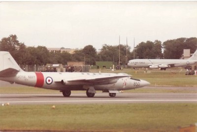 Foto English Electric Canberra Militärflugzeug ca. 10 x 15cm - 9d6270i