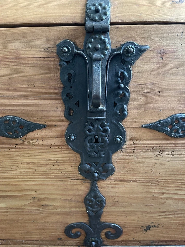 Überseetruhe Aussteuertruhe Truhe - Bild 3 von 4