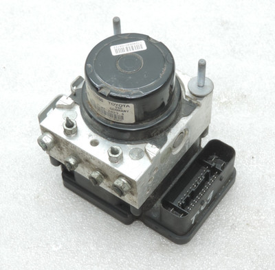 Original Toyota Yaris P13 ABS Pumpe 89541-0D170, 44540-0D100