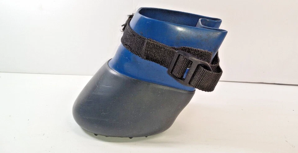 Pair (2) Davis Pro-Fit Boot Size M - Image 3 of 4