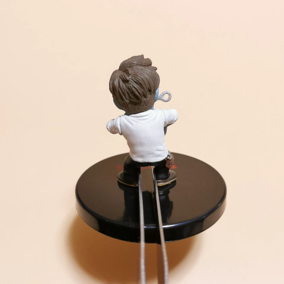 Minifigura Ghost Zombie Hairdress 1.5" juguete extraño descuidado de los muertos Takara  Foto 4 de 4