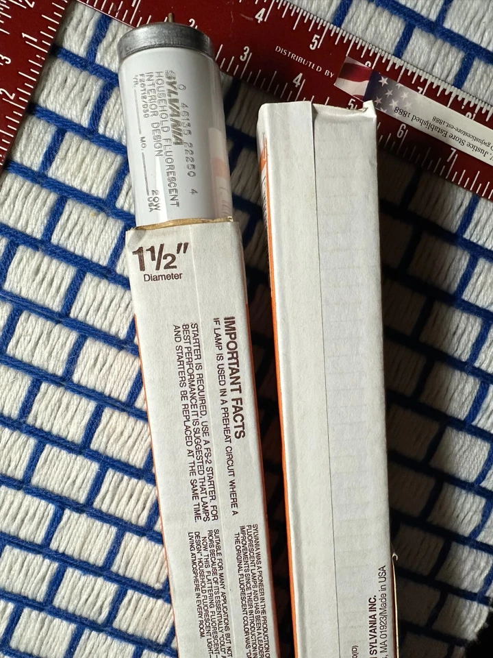 BOX of 2 new 1350lu F20T12 fluorescent 20w grow light bulb 3000K 24" made in USA - Image 3 of 4