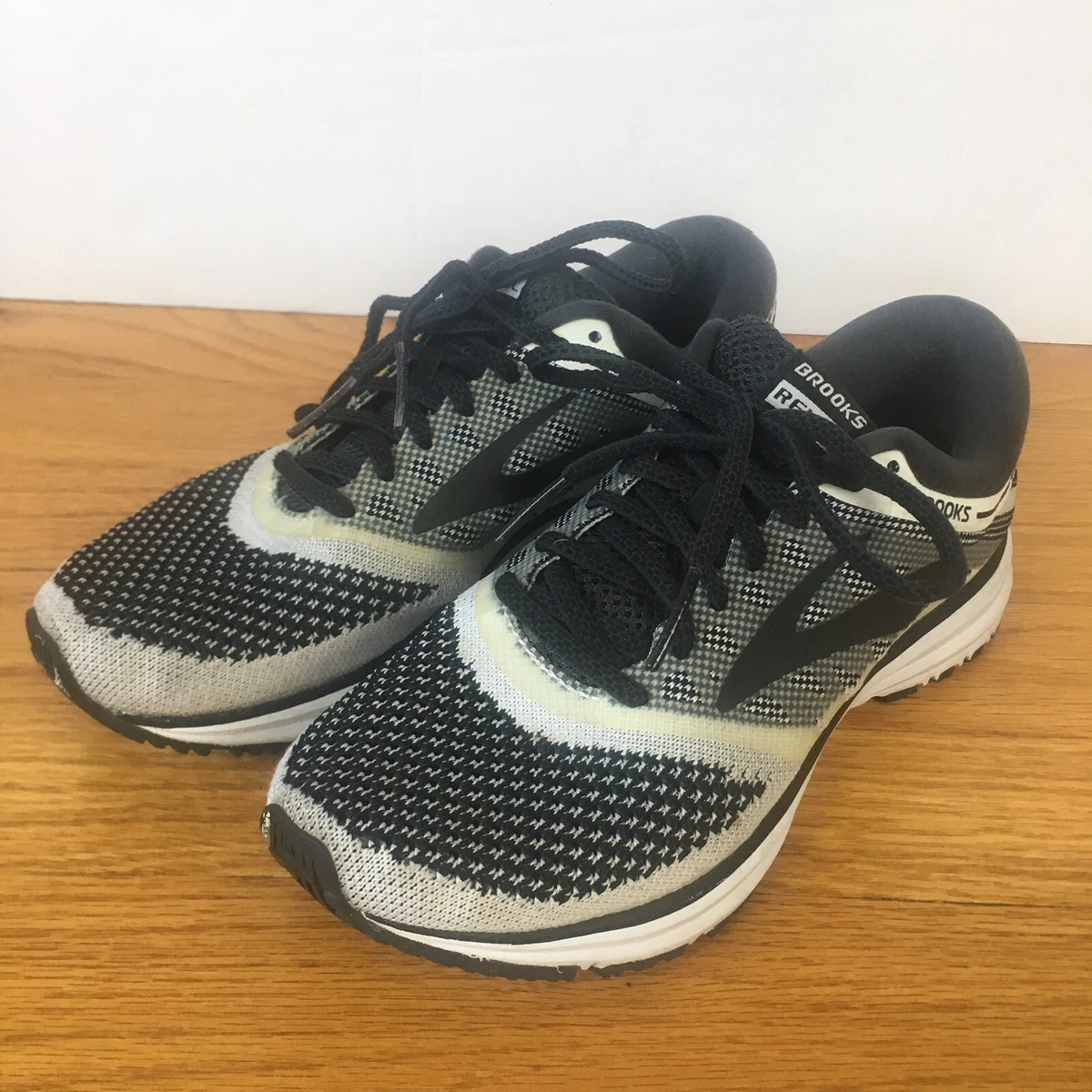 Brooks Revel DNA Running Shoes Womens Size 6.5 B Medium Black Gray