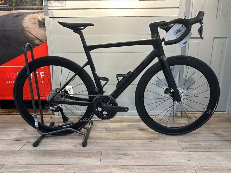 BMC TEAMMACHINE SLR01 THREE ULTEGRA DI2 CBN/BLK/BLK 54