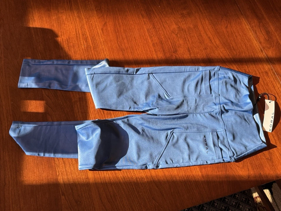 Sujetador deportivo y leggings brillantes de tiro alto Koral Lustrous Infinity azul lapislázuli talla S nuevo con etiquetas Foto 4 de 4