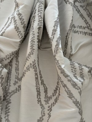 thesign ''EN VOGUE'' Silver lurex/platinum silk mix-LG diamond design-$350-2 cuts