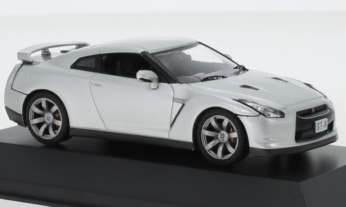 First 43 Models F43-156 - 1:43 Nissan GT-R (R35), Silber, 2008 - Neu-image