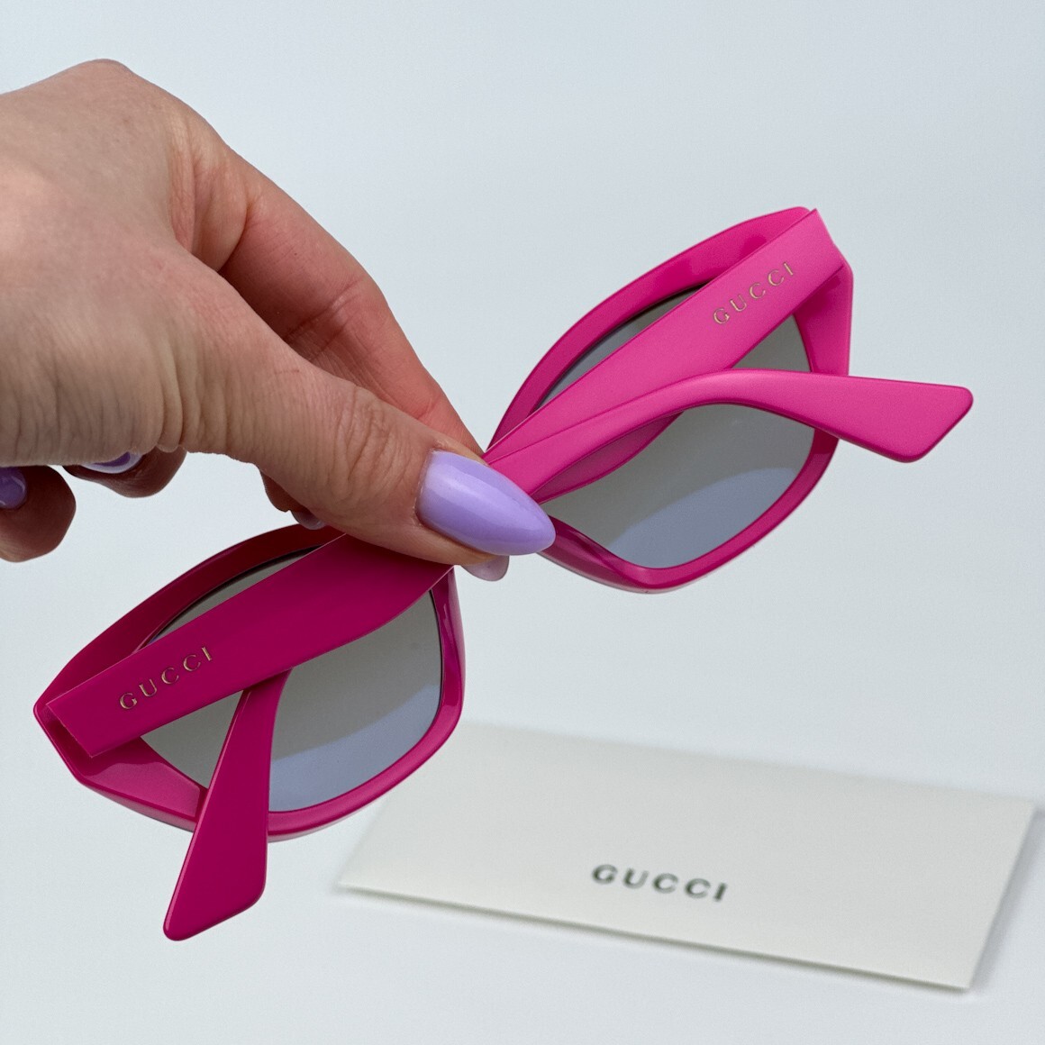 Gucci Women Sunglasses Burgundy Fuchsia Red Mirrored Cat Eye  display picture 3