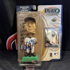 Derek Jeter 3,000 Hit Memorabilia Line Launched by Steiner Sports 20