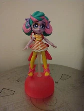 Capsule Chix Loose Doll With Stand