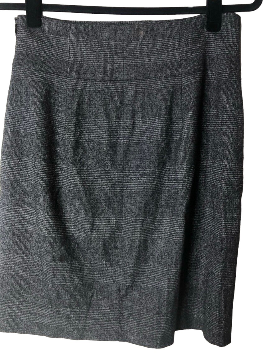 Classiques Entier Gray Ruffled Button Straight Sk… - image 7