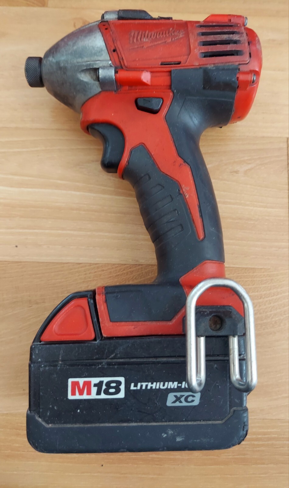 Milwaukee 1/2” Hammer Drill/Driver 260420 1/4” Impact Driver Combo Kit