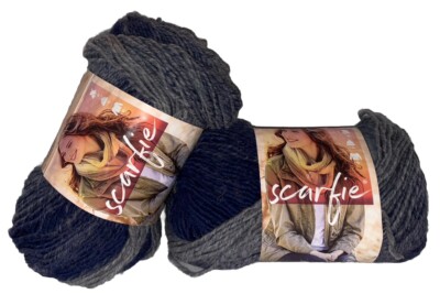 Lion Brand SCARFIE Yarn 2-SKEIN-LOT NAVY/SILVER  22% WOOL EACH 5.3 Oz 312 Yds