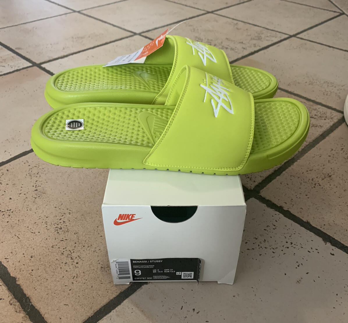 Nike x Stussy Benassi Slides Sz 9 - Men's 100% Authentic Nike x Stussy Benassi Slides Sz 9 - Men's 100% Authentic