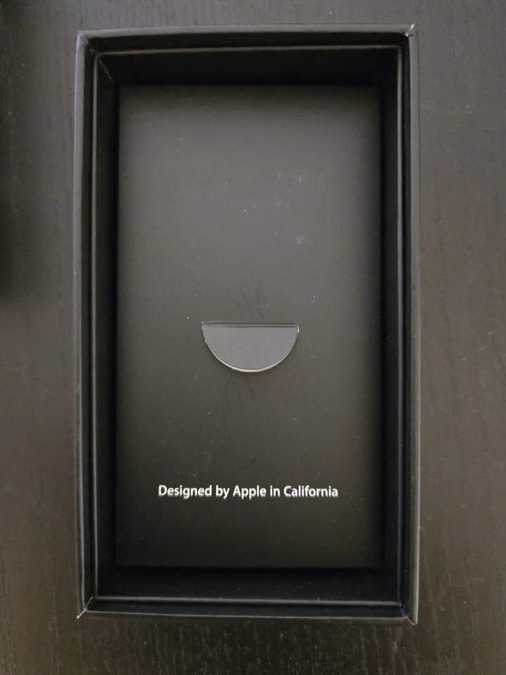 NEW BOX OPENED ONLY Apple iPhone 3GS - 8 GB - Black (Unlocked) FREE SHIPPING - Image 4 of 4