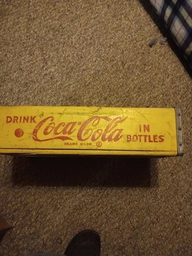 Coca-Cola Vintage Yellow Wooden Soda Bottle Crate Carrier King Size Case
