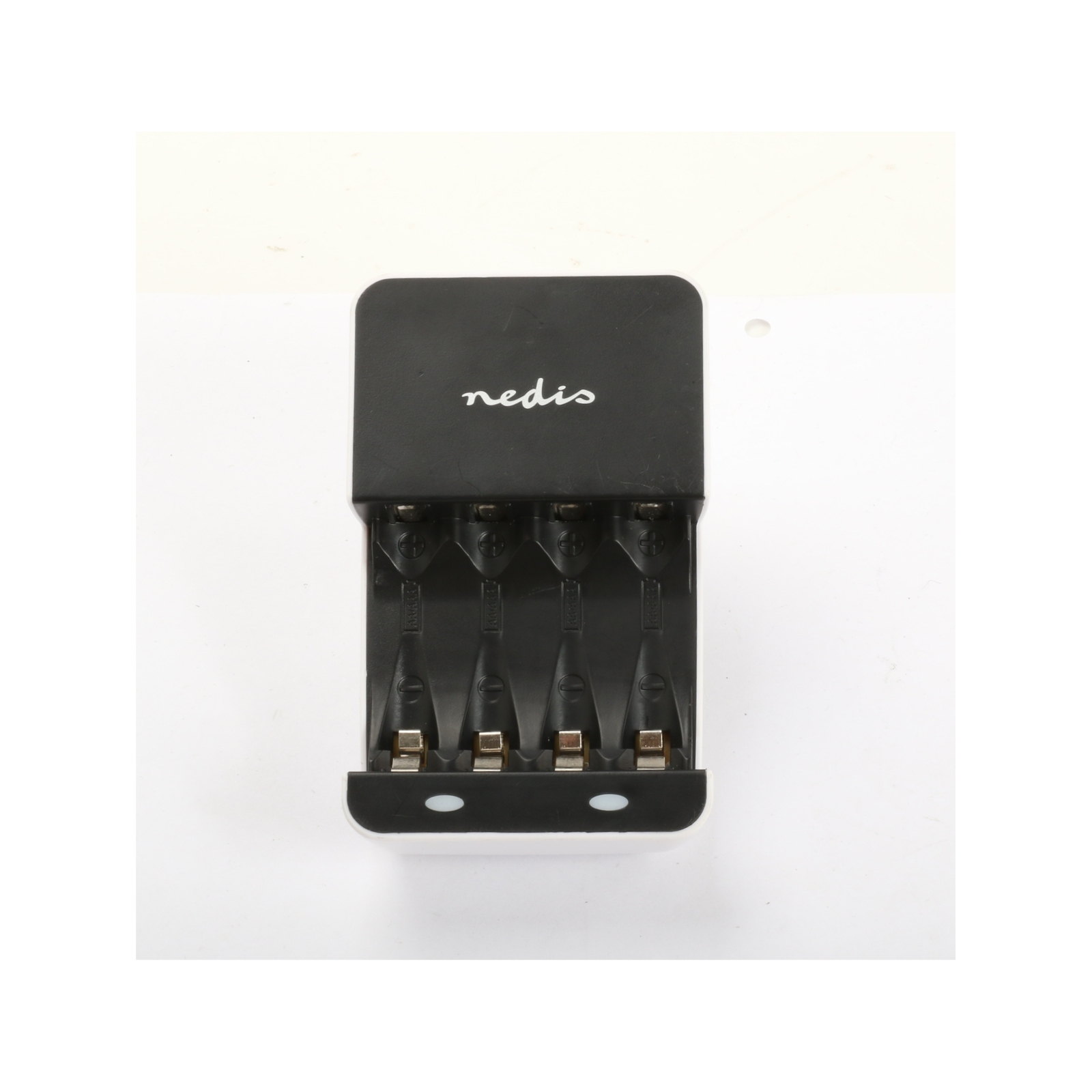 Nedis Universal Charger for AA / AAA Ni-MH Batteries + Top (267052)