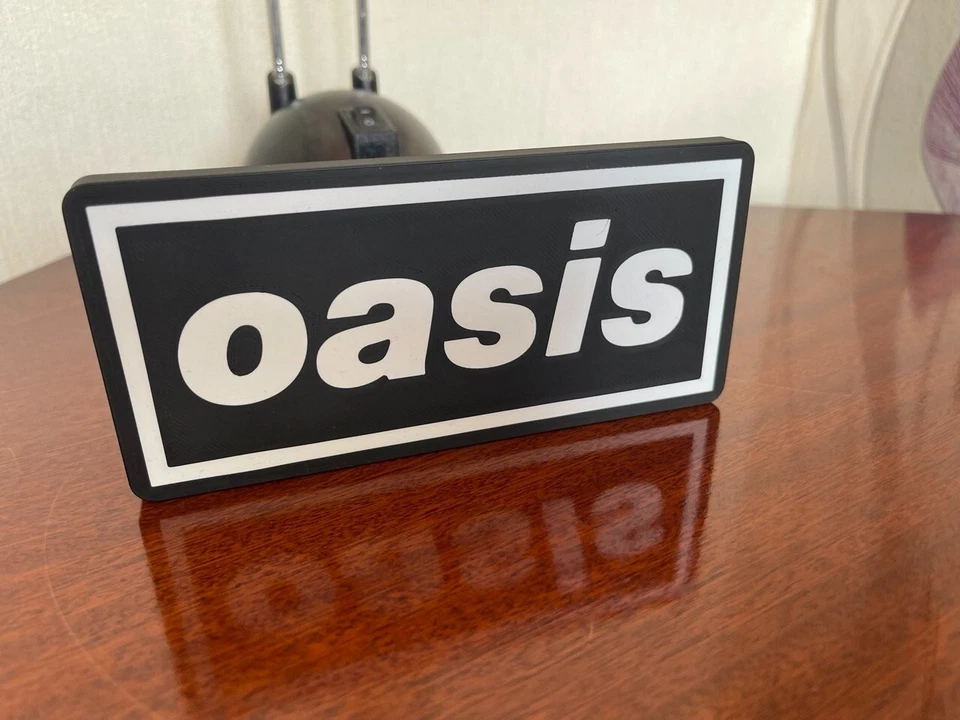 Oasis - Self Standing Decorative Display