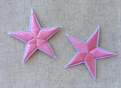 2er Set große rosa Sterne zum Aufbügeln Aufnähen voll bestickt Patch Applikationen Abzeichen