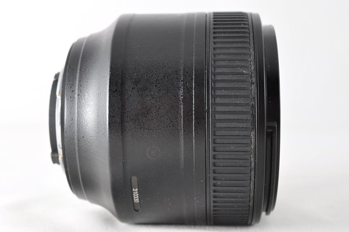 Nikon Nikkor AF-S 85mm f:1.8 G Lens w/Lens Hood, Box From Japan By