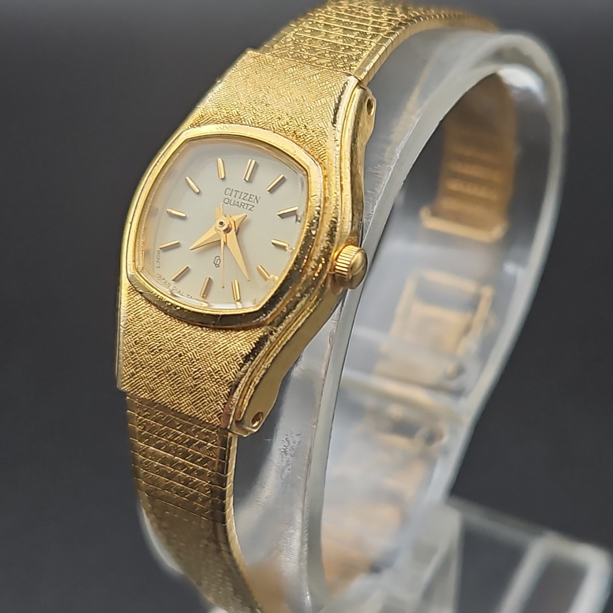 Vintage Citizen 2951-s07581 SMW Gold Tone Ladies Quartz