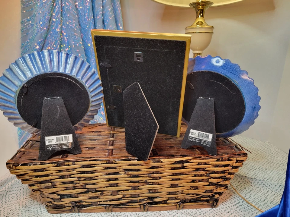 Juego de marcos redondos de cerámica Sheffield Home 4x4 con juego de 3 Maldin a juego Foto 2 de 4