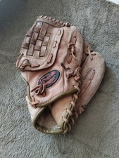 Louisville Slugger Baseball Glove RHT  LSC46M Gary Matthews Top Ring Cowhide