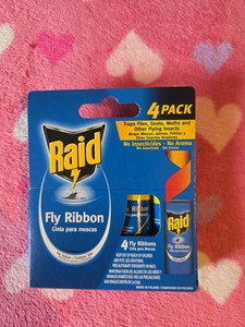 4 RAID Fly Ribbon Traps Flies Gnats Moths & Other Flying Insects Pack Of 1