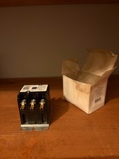 NEW Hartland Controls HCC-3XQ01CY106 Contactor 35A 3 Pole 24V 100438-03
