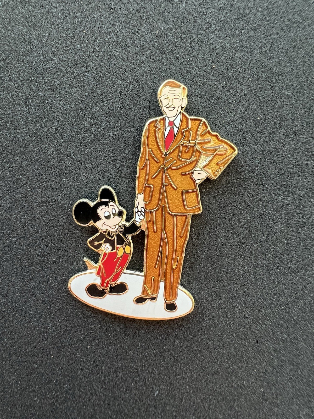 Disney Pin - Walt & Mickey Mouse Partners Statue Pin - Credit Union Light Suit