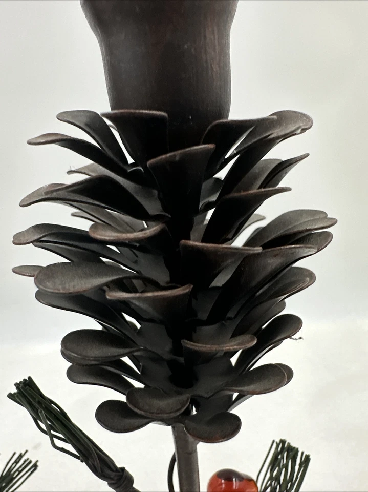 Juego de 2 candelabros cónicos vintage cono de pino rústico bronce frotado con aceite Foto 2 de 4