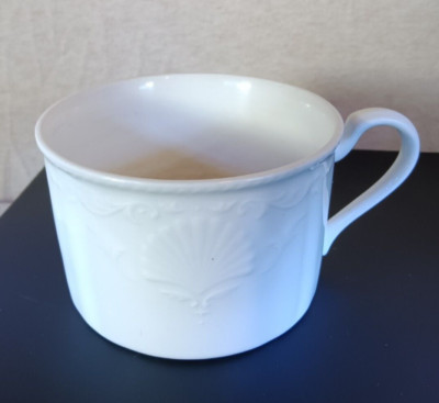 Mikasa Hampton Bay flat 10 oz. cups embossed shell ''set of 2''